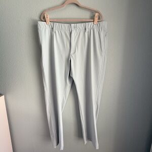 Under Armour 40 x 30 Halo Gray Silver UA Iso-Chill Tapered Pants Golf Dress